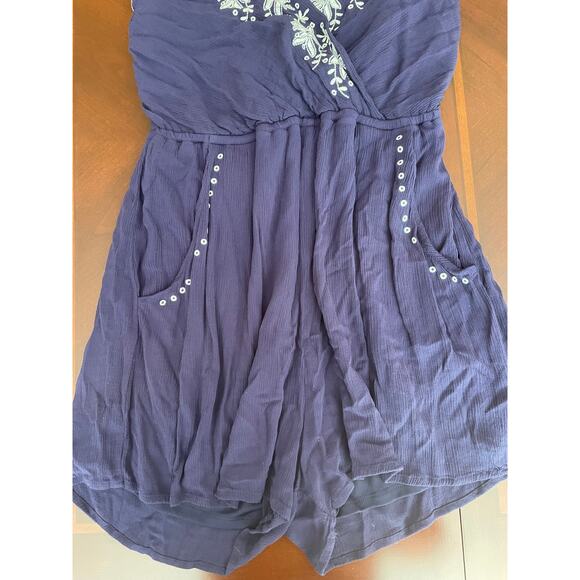 Love, Fire Romper Womens Large Floral Embroidered Stretch Navy Blue Pockets - Picture 4 of 10